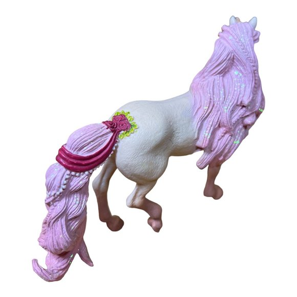 Schleich Bayala Decorated Unicorn Mare Pink Glittery - Picture 6 of 7